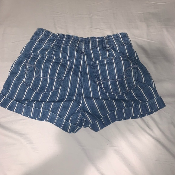 American Eagle Striped Shorts - Picture 2 of 2